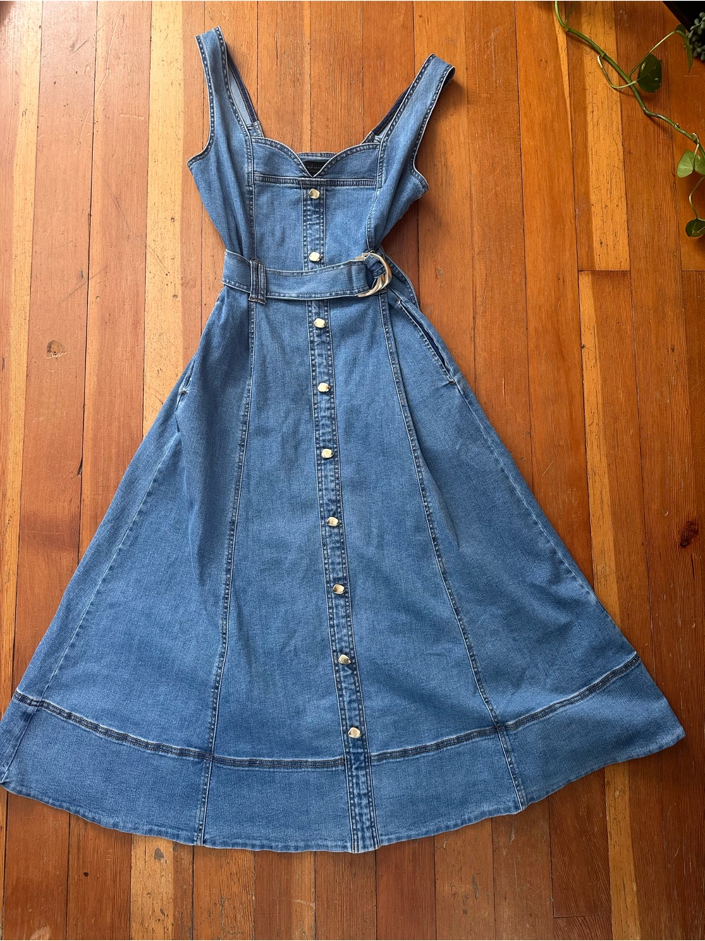 NWOT house of Harlow Denim Button-Front A-Line Dress with Belt - Blue - Picture 4 of 11